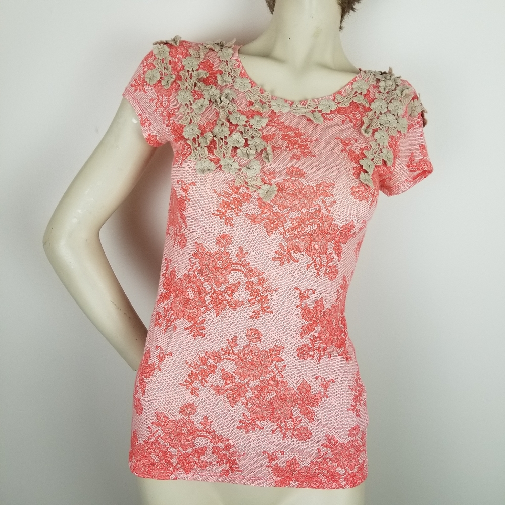 Deletta coral lace print tee with 3d florals